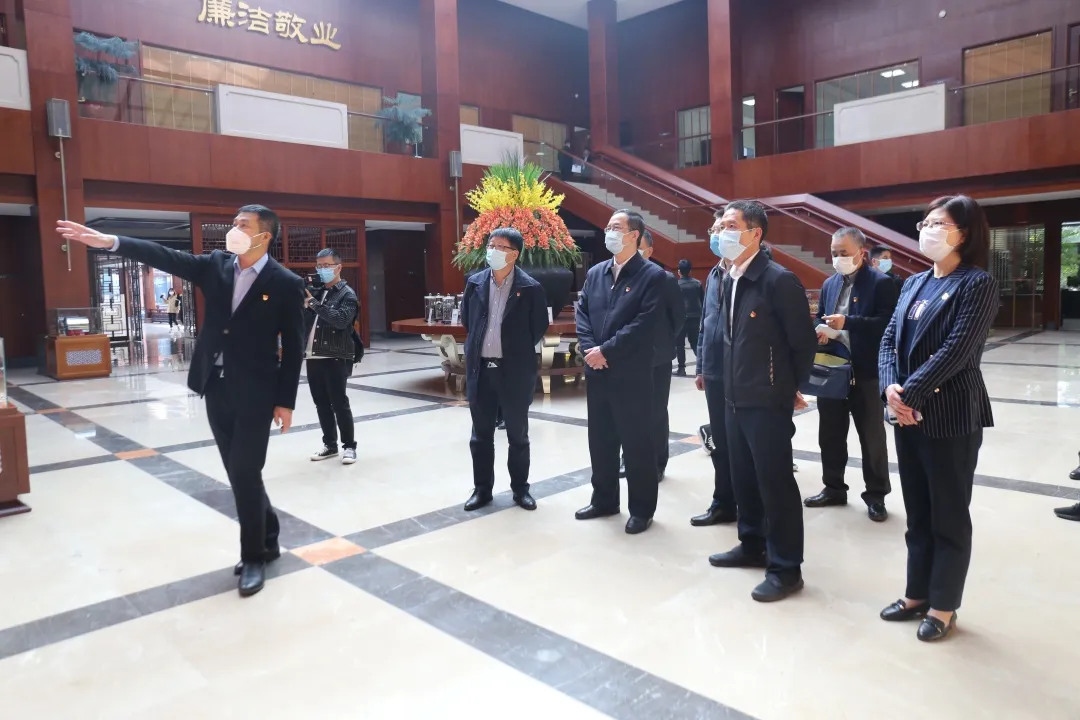 1756948462663604.jpg 640.webp.jpg